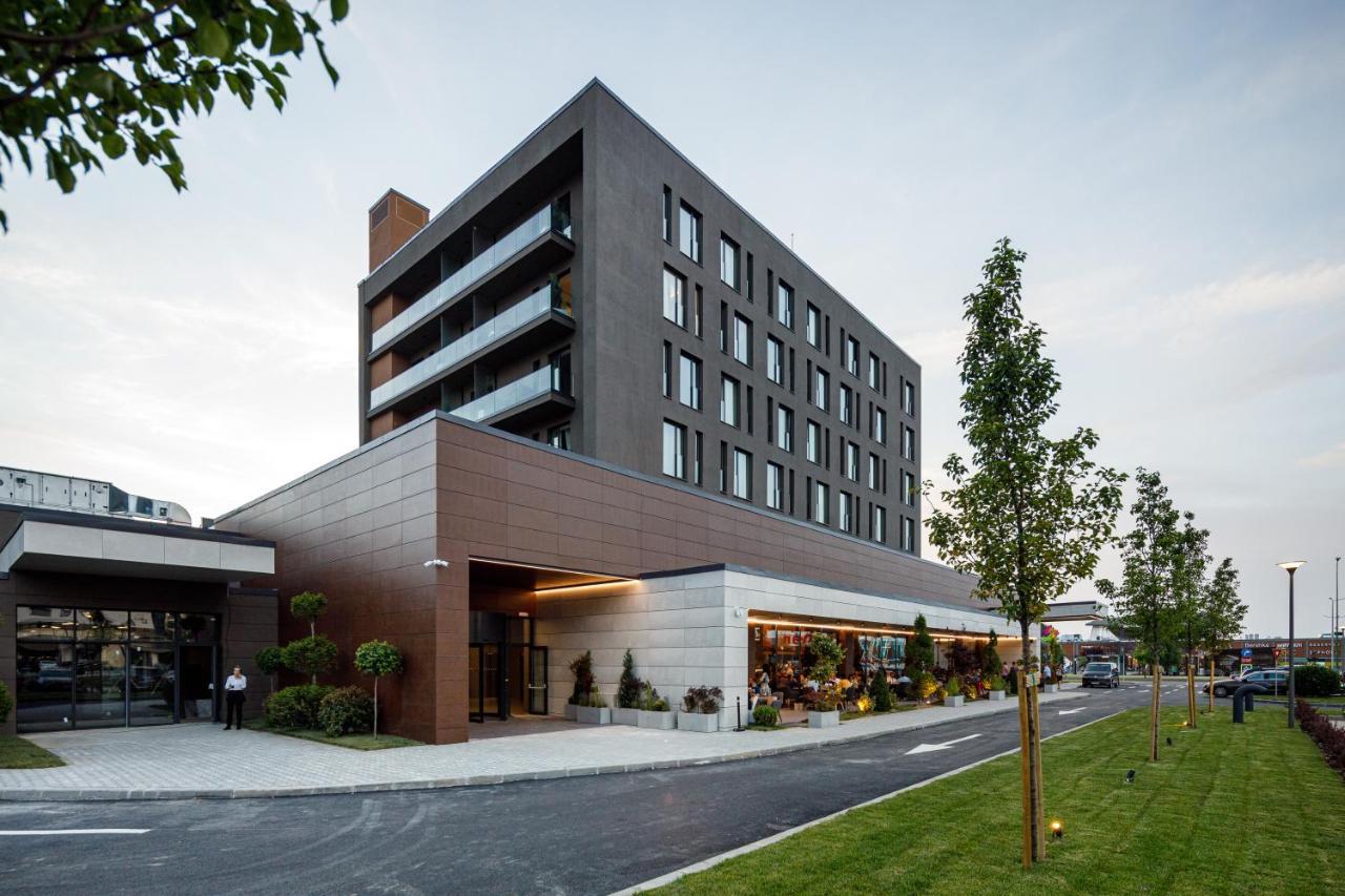 Qosmo Brasov Hotel 外观 照片